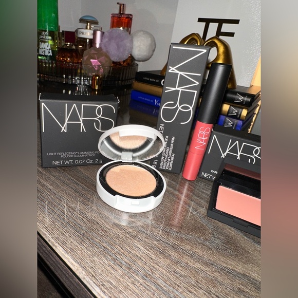 NARS 4 Piece Make-up Set - Picture 6 of 9